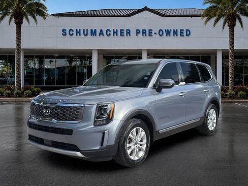 Used 2021 Kia Telluride LX FWD image 3
