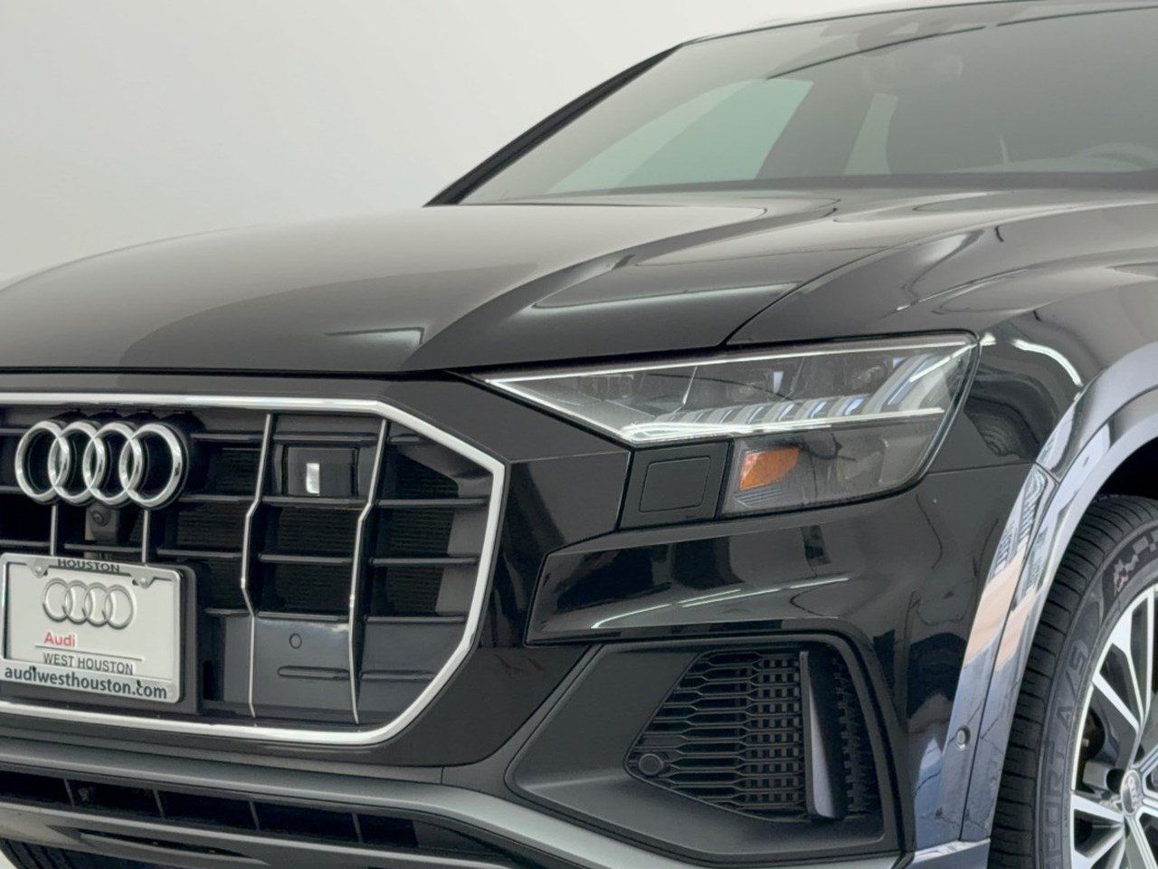Used 2023 Audi Q8 Premium Plus w/ Premium Plus Package AWD/4WD image 12