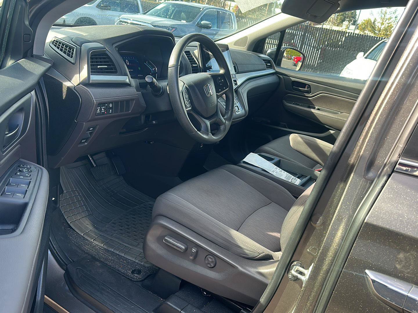 Used 2021 Honda Odyssey EX image 16