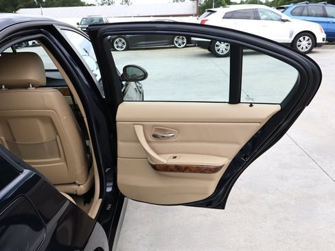 Used 2006 BMW 325xi Sedan AWD/4WD image 31