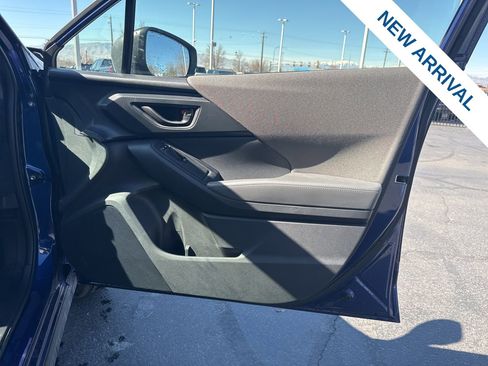 Used 2025 Subaru Crosstrek 2.0i Premium image 10