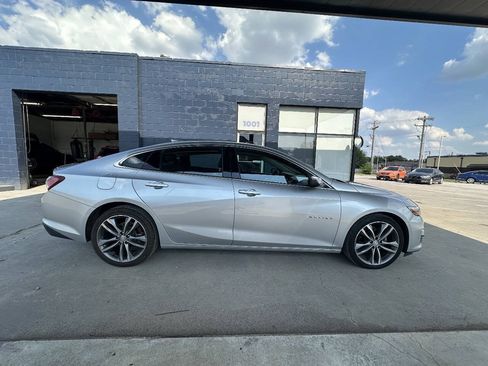Used 2021 Chevrolet Malibu LT FWD image 9