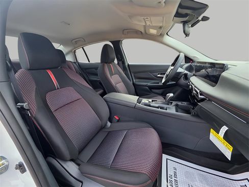 New 2026 Nissan Sentra SR image 11