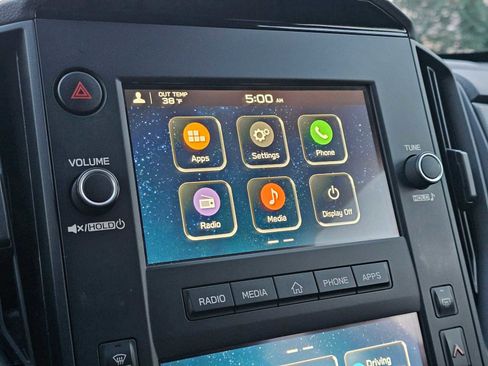 Used 2024 Subaru Crosstrek 2.0i image 27