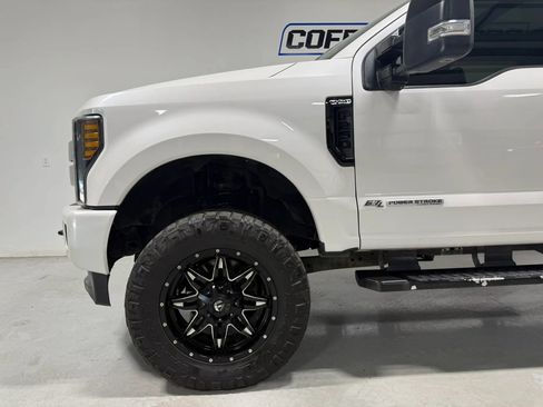 Used 2019 Ford F250 Lariat w/ Lariat Ultimate Package AWD/4WD image 10