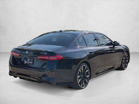 Certified 2024 BMW i5 eDrive40i w/ M Sport Package RWD image 5