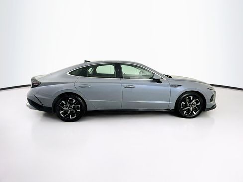 Used 2025 Hyundai Sonata SEL FWD image 10
