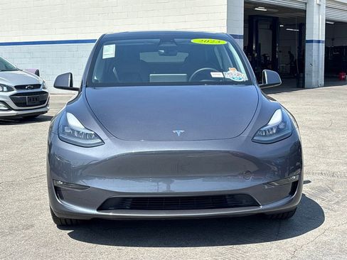 Used 2023 Tesla Model Y Performance image 7