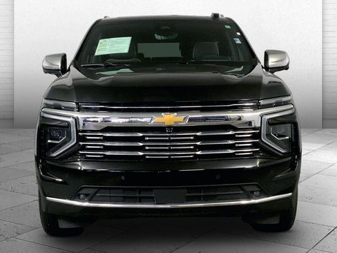 Used 2025 Chevrolet Tahoe Premier AWD/4WD image 2
