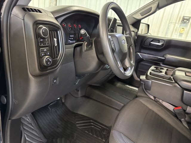 Used 2022 Chevrolet Silverado 1500 Custom Trail Boss w/ Midnight Edition AWD/4WD image 35