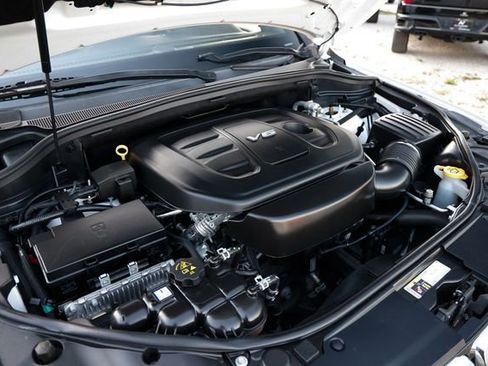 Used 2017 Jeep Grand Cherokee Overland w/ Jeep Active Safety Group image 51