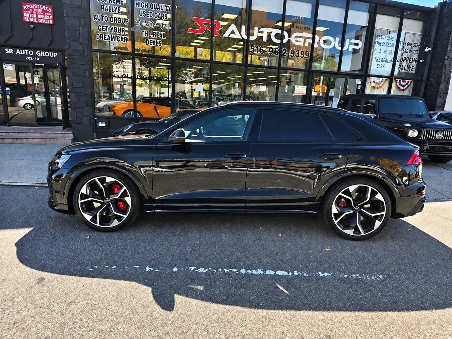Used 2021 Audi RS Q8 w/ Black Optic Package AWD/4WD image 7