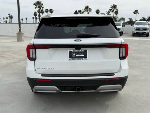 New 2026 Ford Explorer Platinum image 11