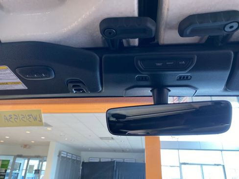 Used 2020 Jeep Wrangler Unlimited Rubicon w/ Dual Top Group image 13