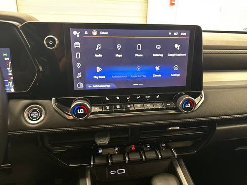 Used 2023 Chevrolet Colorado LT w/ LT Convenience Package III AWD/4WD image 17