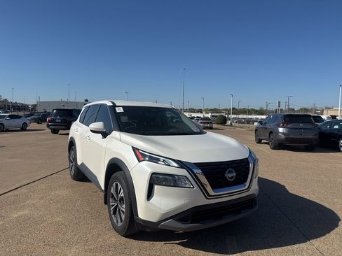 Certified 2023 Nissan Rogue SV image 1