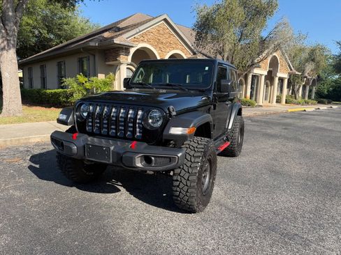 Used 2022 Jeep Wrangler Sport AWD/4WD image 5