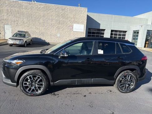 New 2026 Toyota Corolla Cross XLE image 2