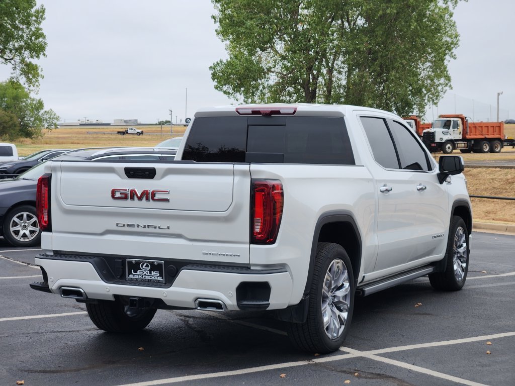 Used 2025 GMC Sierra 1500 Denali AWD/4WD image 5