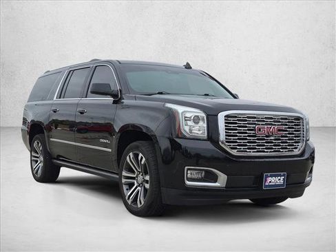 Used 2019 GMC Yukon XL Denali w/ Denali Ultimate Package AWD/4WD image 3