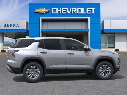 New 2026 Chevrolet Equinox LT w/ Convenience Package II FWD image 5