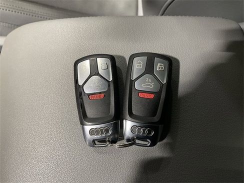 Used 2022 Audi Q5 2.0T Premium Plus image 34