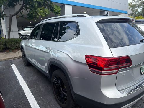 Used 2019 Volkswagen Atlas SE image 13