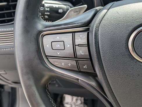 Used 2018 Lexus LS 500 AWD w/ Accessory Package (Z2) image 23