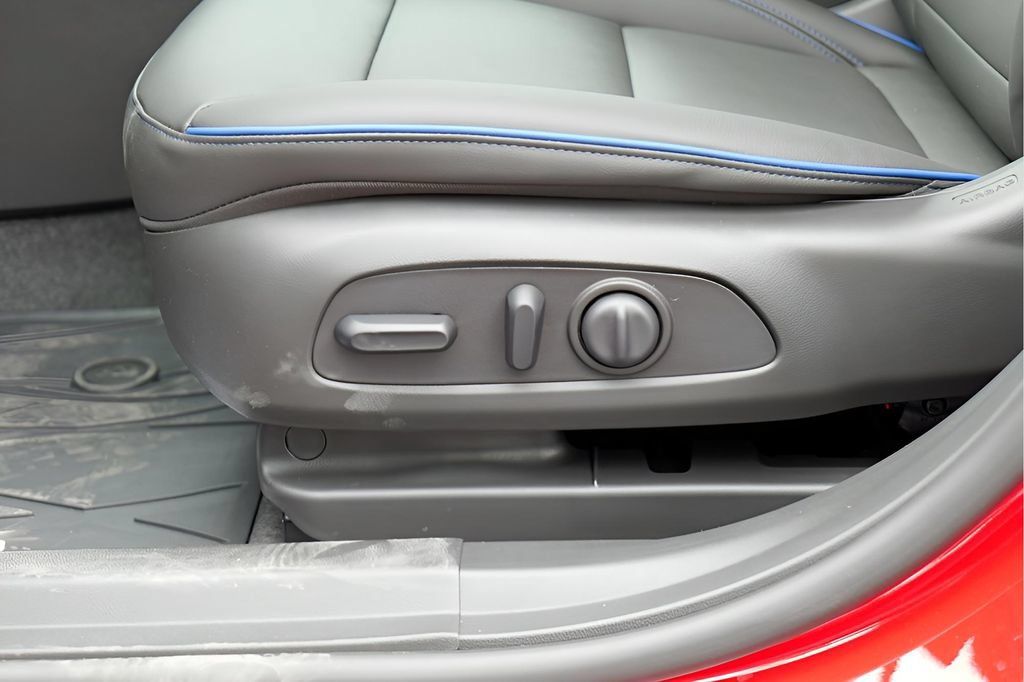 New 2026 Buick Envista Sport Touring w/ Convenience I Package FWD image 21
