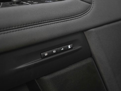Used 2020 Land Rover Range Rover Evoque R-Dynamic SE AWD/4WD image 23