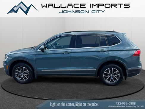 Used 2020 Volkswagen Tiguan SE w/ Panoramic Sunroof Package AWD/4WD image 1