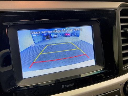 Used 2022 Hyundai Accent SE image 17