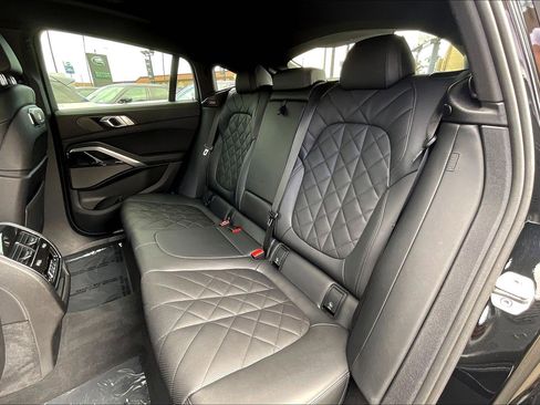 Used 2024 BMW X6 xDrive40i w/ Premium Package image 19