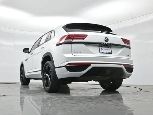 Used 2023 Volkswagen Atlas Cross Sport SEL R-Line AWD/4WD image 55