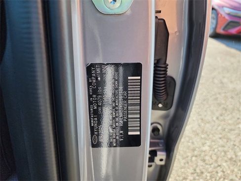 New 2025 Hyundai Elantra SEL image 28