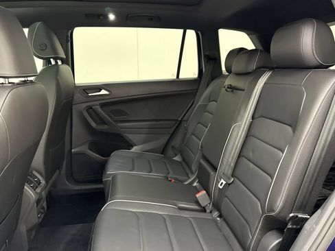 Used 2021 Volkswagen Tiguan SEL Premium R-Line AWD/4WD image 27
