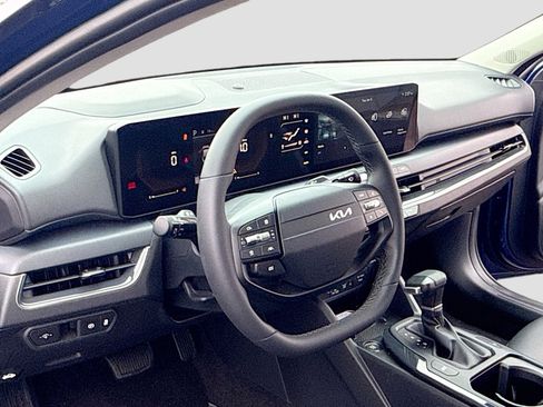 New 2026 Kia K4 EX image 4