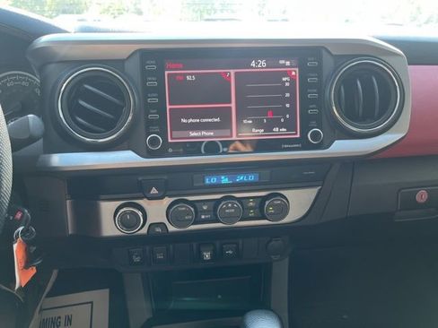 Used 2022 Toyota Tacoma SR5 w/ Technology Package AWD/4WD image 22