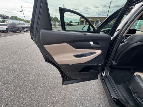 Used 2023 Hyundai Santa Fe Limited w/ Cargo Package FWD image 8