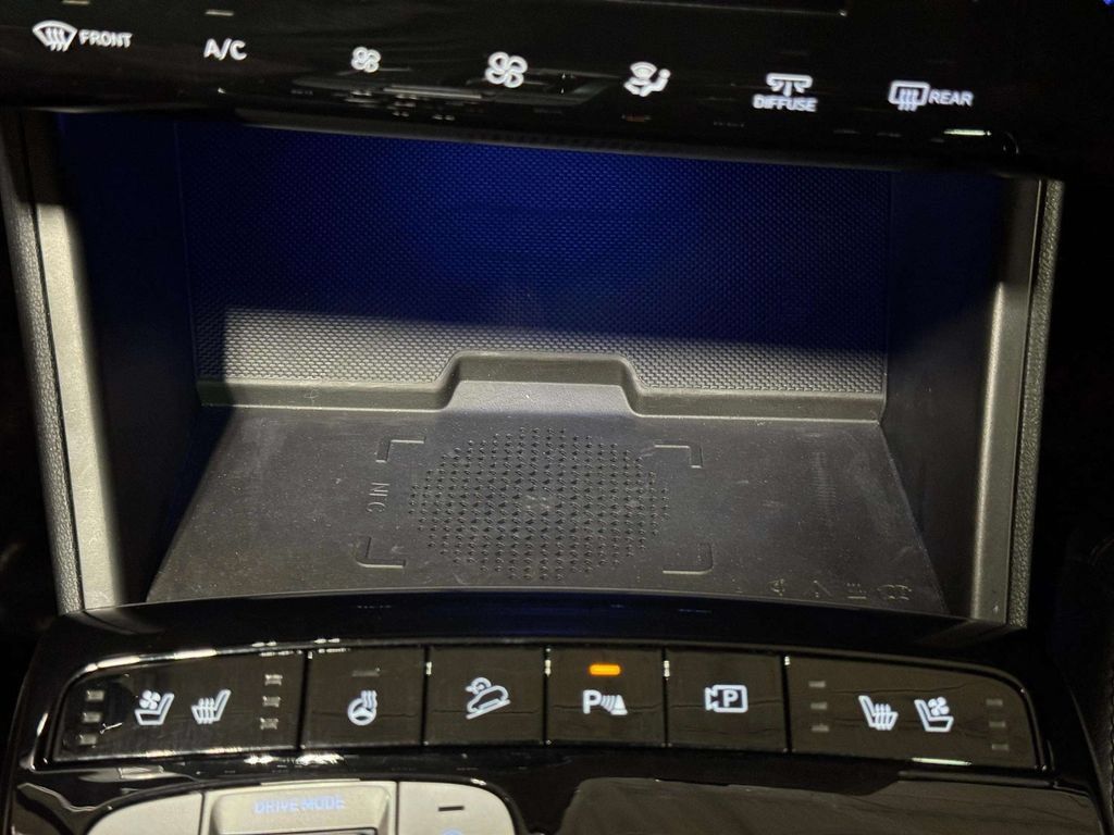 Used 2024 Hyundai Tucson Limited FWD image 12