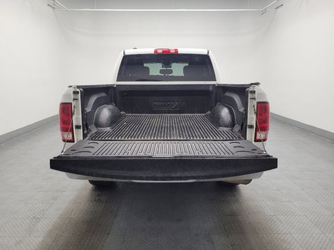 Used 2021 RAM 1500 Classic SLT image 29