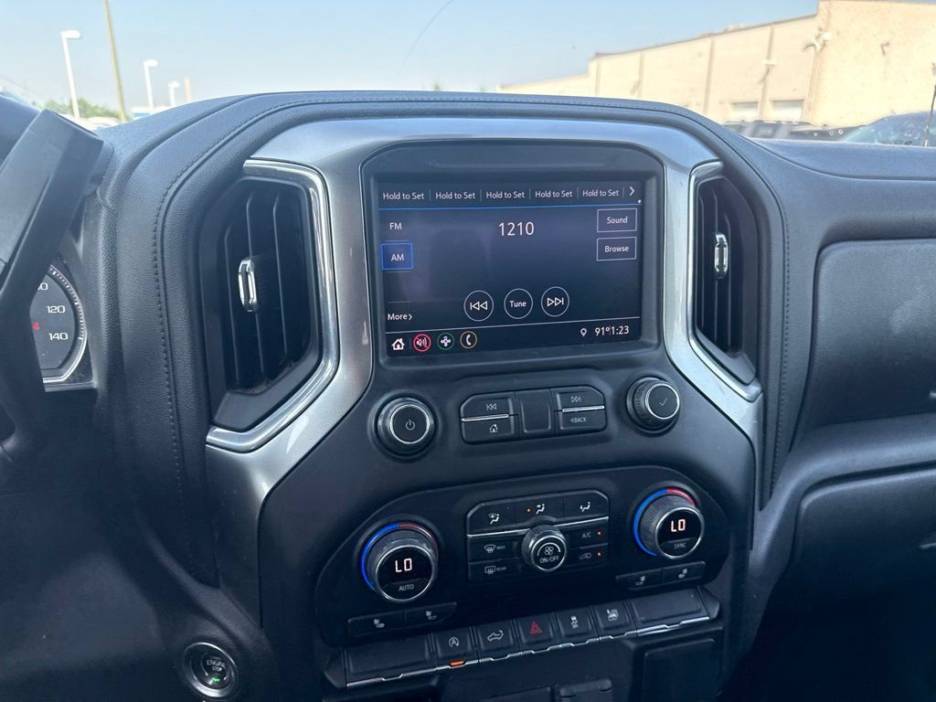 Used 2020 Chevrolet Silverado 1500 RST AWD/4WD image 9