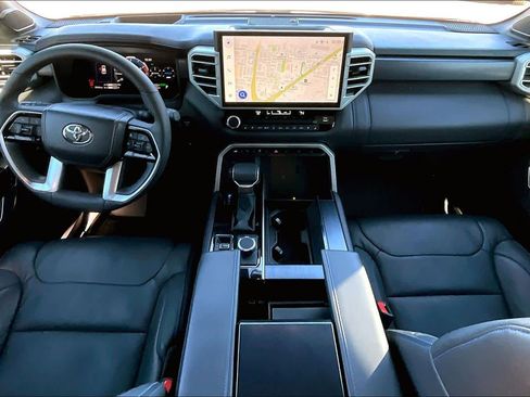 Used 2025 Toyota Sequoia Platinum image 15