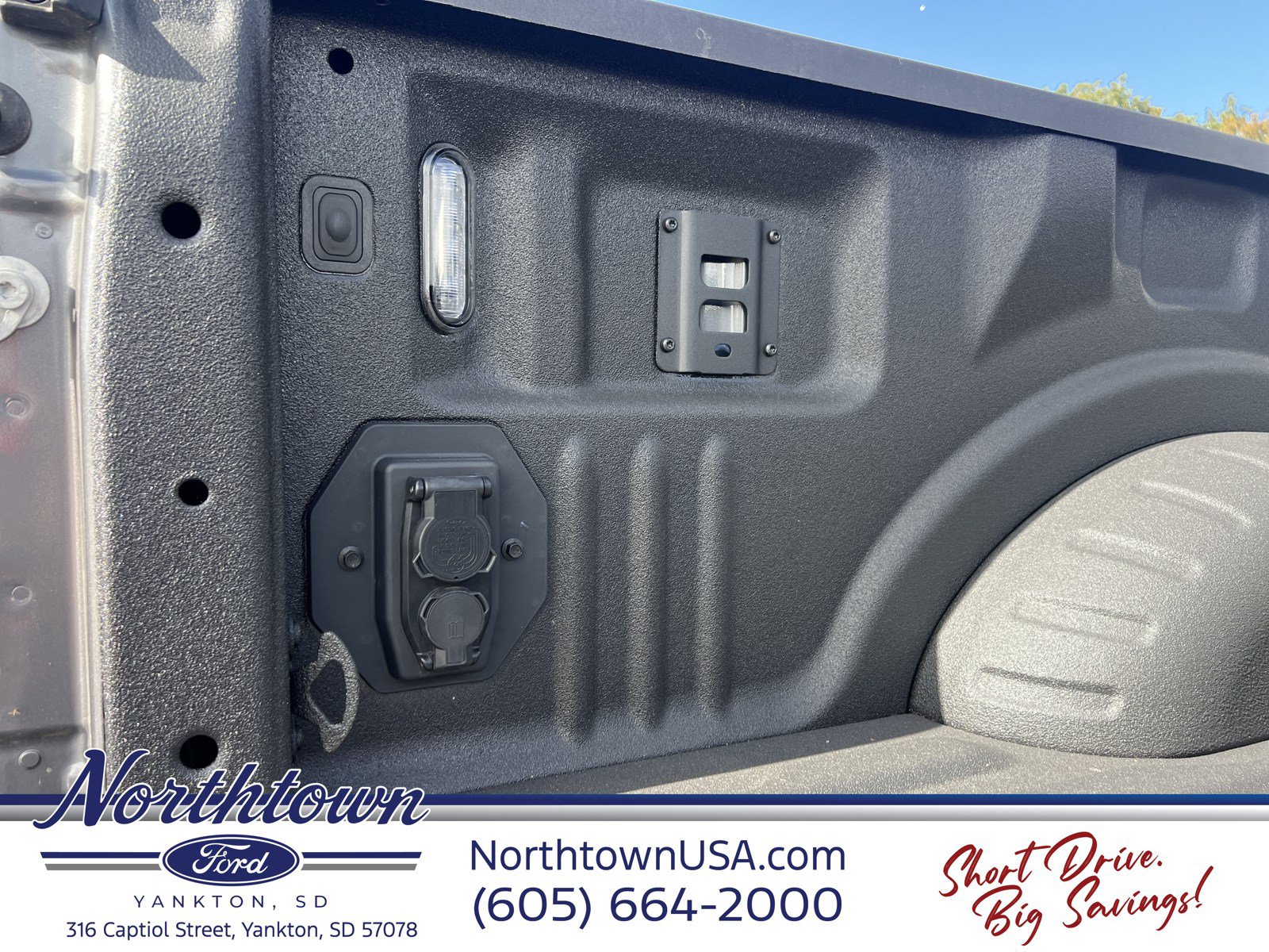 New 2026 Ford F250 Lariat w/ Black Appearance Package AWD/4WD image 14