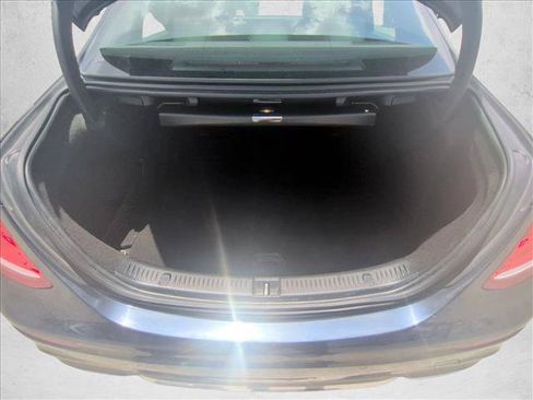 Used 2017 Mercedes-Benz E 300 image 6