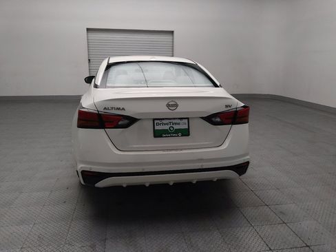Used 2024 Nissan Altima 2.5 SV FWD image 6