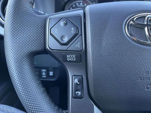 Used 2023 Toyota Tacoma TRD Sport image 32