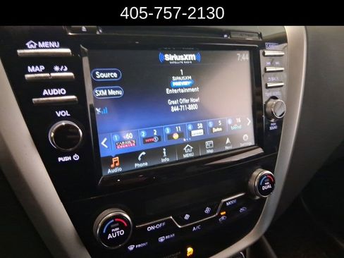 Used 2018 Nissan Murano SL w/ Midnight Edition Package image 17