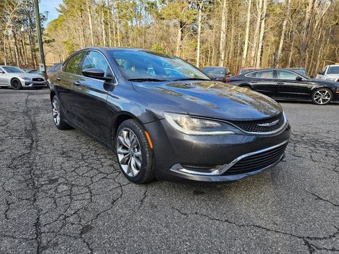 Used 2015 Chrysler 200 Limited image 8