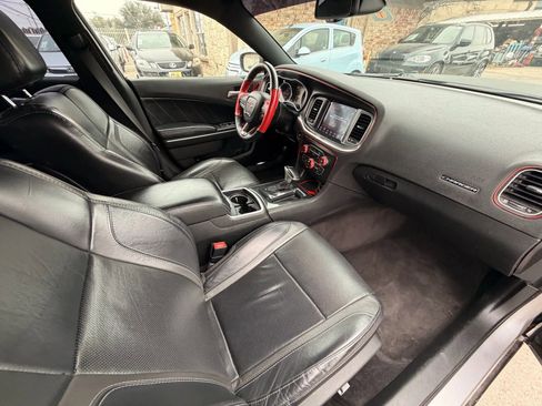 Used 2018 Dodge Charger R/T w/ Plus Group image 30